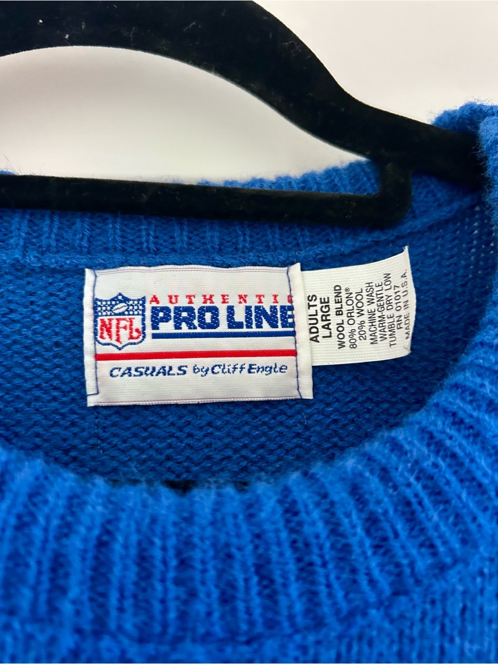Vintage 80s NFL New York Giants Blue wool Crewneck Sweater by Cliff Engle - Picture 5 of 5